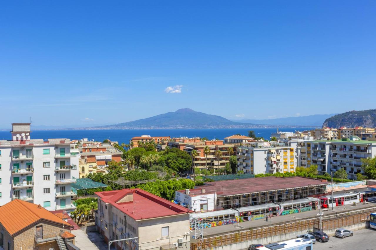 Amore Rentals - Appartamento Cielomare Sorrente Extérieur photo