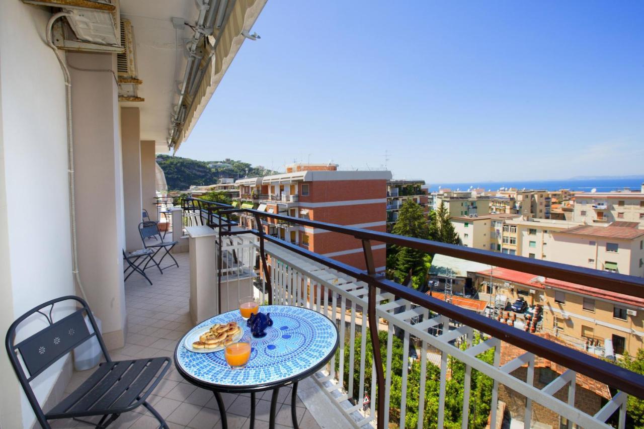 Amore Rentals - Appartamento Cielomare Sorrente Extérieur photo