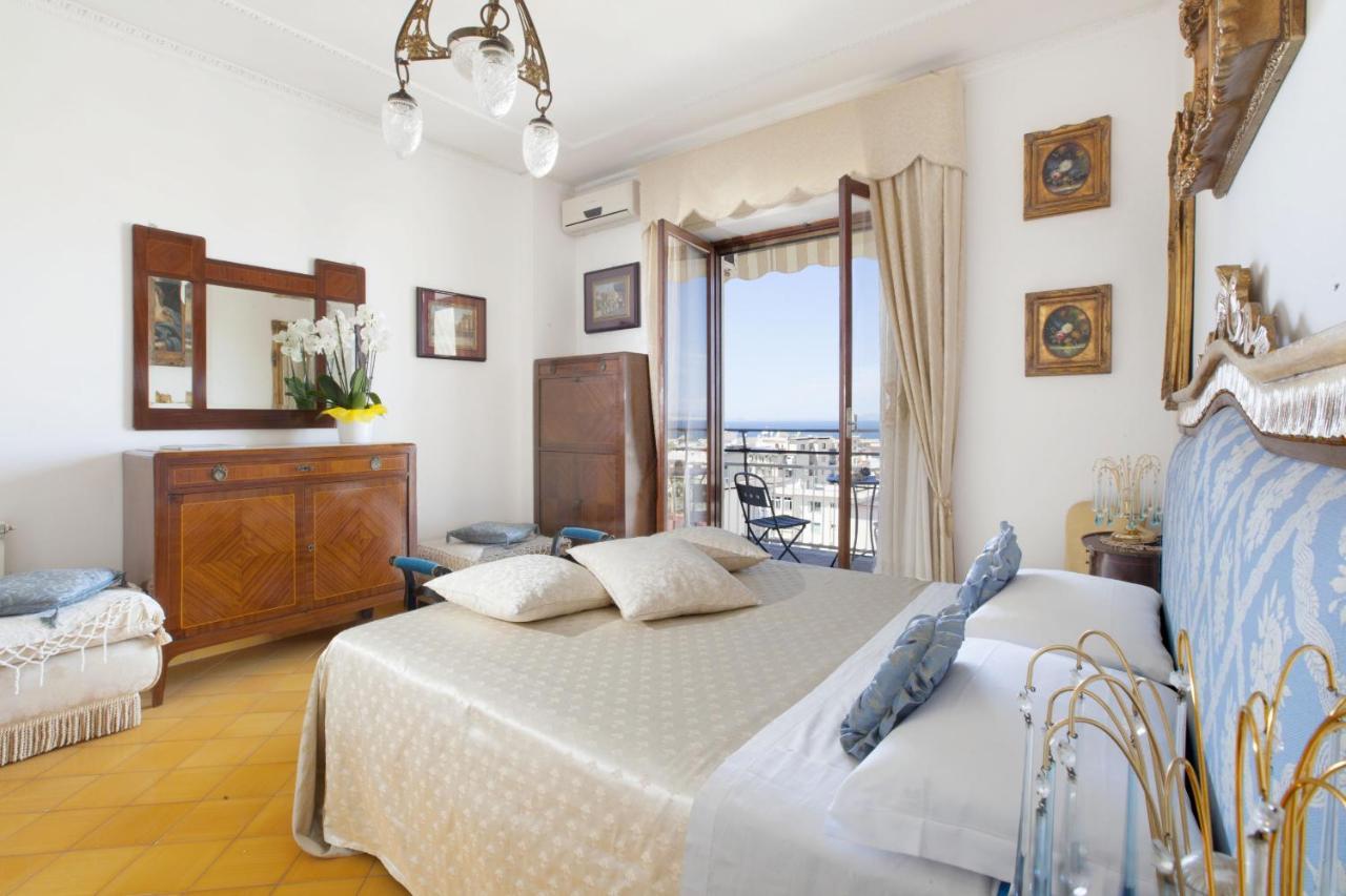 Amore Rentals - Appartamento Cielomare Sorrente Extérieur photo