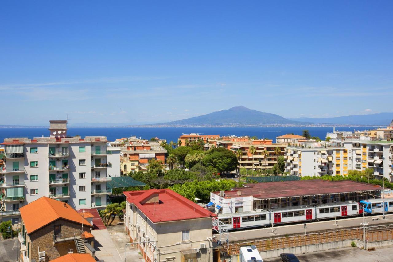 Amore Rentals - Appartamento Cielomare Sorrente Extérieur photo